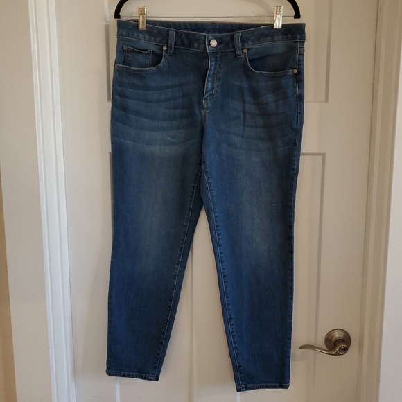 Two by Vince Camuto Jeans - Picture 3 of 17